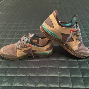 LEMS men’s MESA  trail sneakers size 10.5